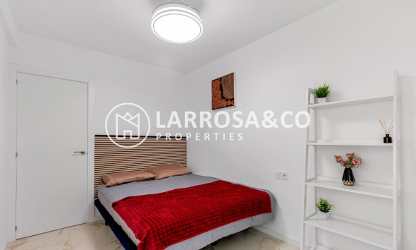 Herverkoop - Apartment - Torrevieja - La Mata