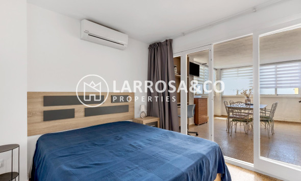 Herverkoop - Apartment - Torrevieja - Playa del cura