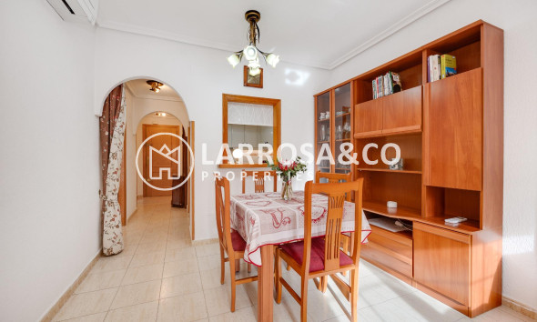 Herverkoop - Apartment - Torrevieja - Estacion de autobuses
