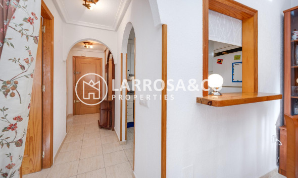 Herverkoop - Apartment - Torrevieja - Estacion de autobuses