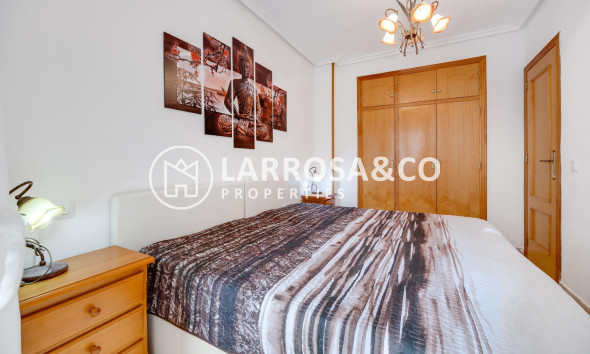Herverkoop - Apartment - Torrevieja - Estacion de autobuses