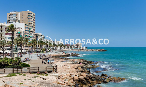 Herverkoop - Apartment - Torrevieja - Estacion de autobuses