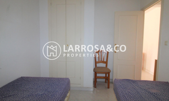 Reventa - Bungalow - Torrevieja - Aguas Nuevas