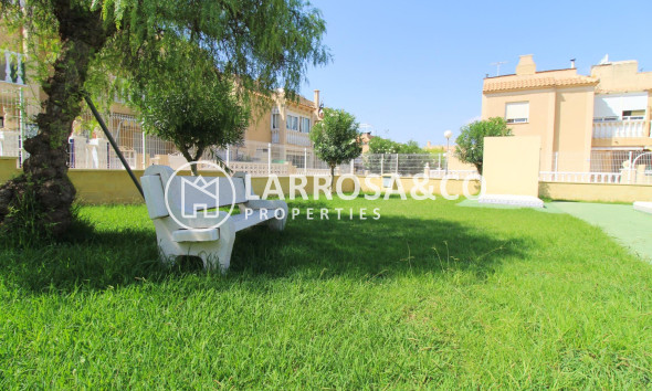 Reventa - Bungalow - Torrevieja - Aguas Nuevas