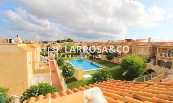 Reventa - Bungalow - Torrevieja - Aguas Nuevas
