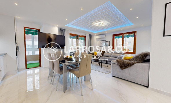 Resale - Apartment - Torrevieja - Acequion