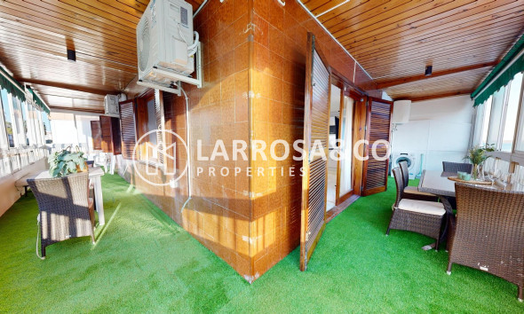 Resale - Apartment - Torrevieja - Acequion
