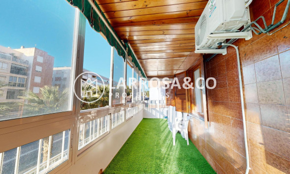 Resale - Apartment - Torrevieja - Acequion