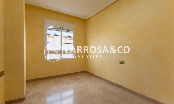Resale - Apartment - Orihuela - Zona Centro