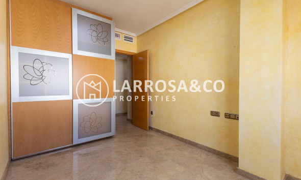 Resale - Apartment - Orihuela - Zona Centro