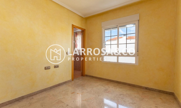 Resale - Apartment - Orihuela - Zona Centro