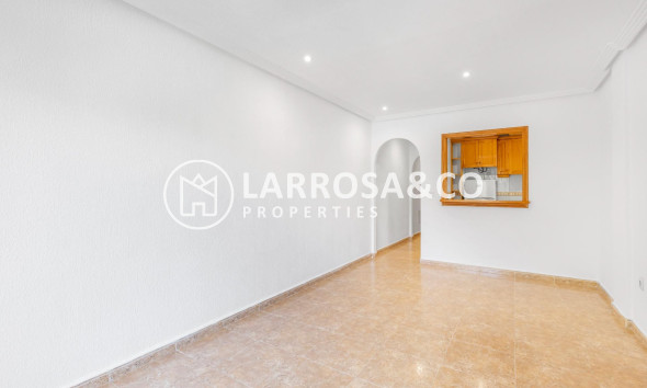 Resale - Apartment - Torrevieja - Centro