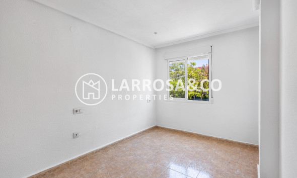 Resale - Apartment - Torrevieja - Centro