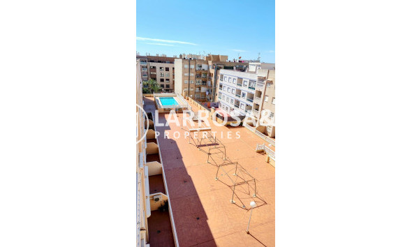 Resale - Apartment - Torrevieja - Centro