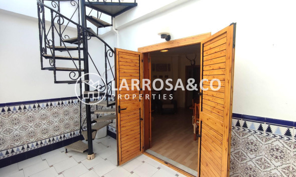 Resale - Apartment - Torrevieja - Centro