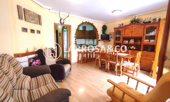 Resale - Apartment - Torrevieja - Centro