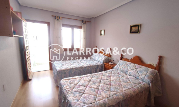 Resale - Apartment - Torrevieja - Centro