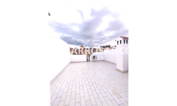 Resale - Apartment - Torrevieja - Centro