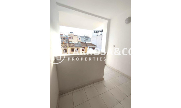 Resale - Apartment - Torrevieja - Centro
