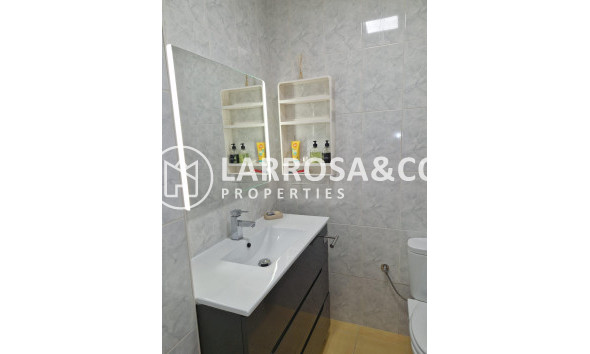 Reventa - Apartamento - Torrevieja - La Mata
