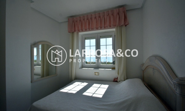 Resale - Apartment - Guardamar del Segura - Playa Moncayo Portico Mar