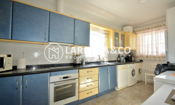 Resale - Apartment - Guardamar del Segura - Playa Moncayo Portico Mar