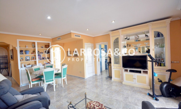 Resale - Apartment - Guardamar del Segura - Playa Moncayo Portico Mar