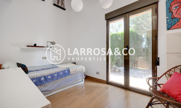 Herverkoop - Villa - Orihuela