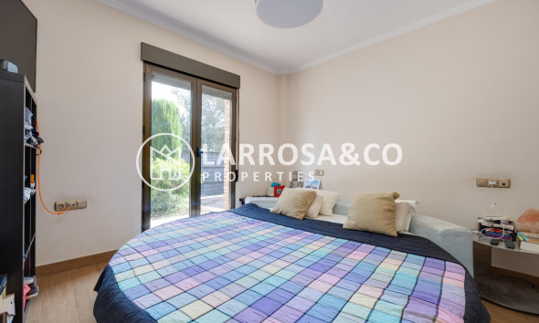 Herverkoop - Villa - Orihuela