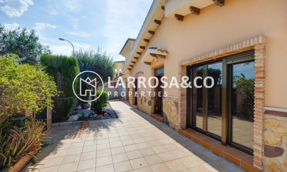 Herverkoop - Villa - Orihuela