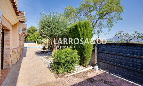 Herverkoop - Villa - Orihuela
