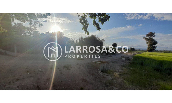 Reventa - Casa de campo - Dolores