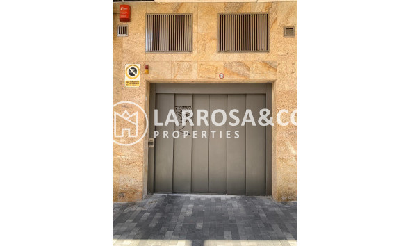 Resale - Garage - Torrevieja - Playa del cura