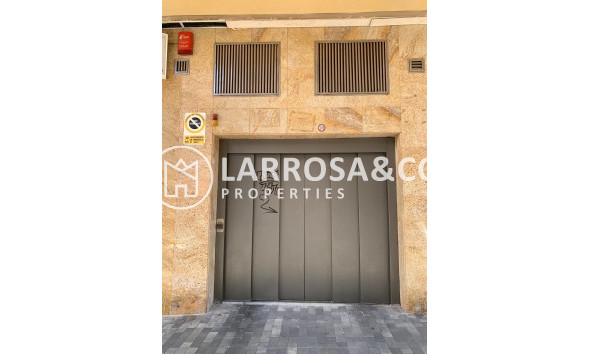 Resale - Garage - Torrevieja - Playa del cura