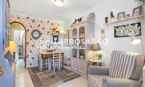 Resale - Bungalow - Torrevieja - La Siesta - El Salado - Torreta