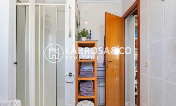 Resale - Bungalow - Torrevieja - La Siesta - El Salado - Torreta