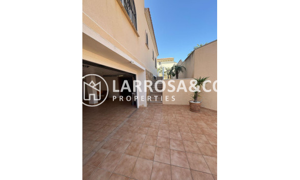 Reventa - Chalet - Orihuela costa - Playa Flamenca