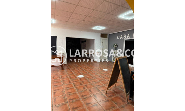 Reventa - Local - Torrevieja - Playa Los Locos