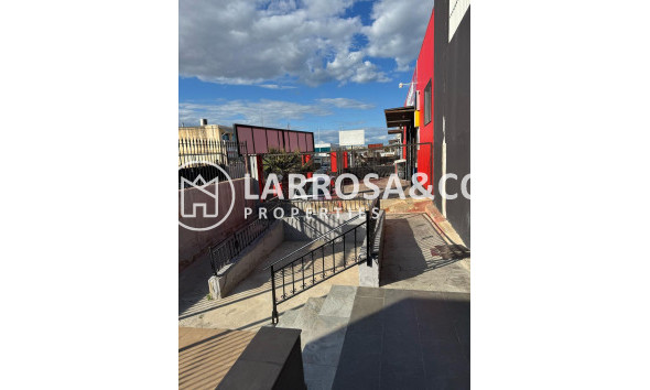 Reventa - Local - Torrevieja - Playa Los Locos