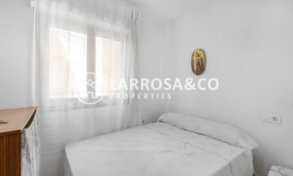 Resale - Apartment - Torrevieja - torrevieja
