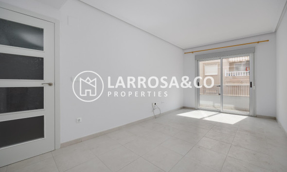Reventa - Apartamento - Torrevieja - Estacion de autobuses