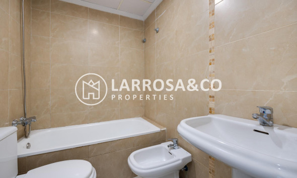 Reventa - Apartamento - Torrevieja - Estacion de autobuses