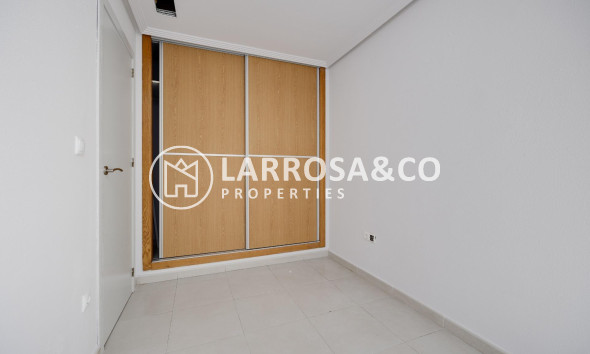 Reventa - Apartamento - Torrevieja - Estacion de autobuses