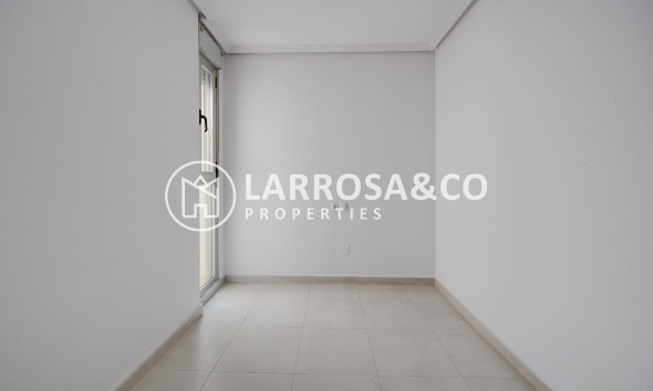 Reventa - Apartamento - Torrevieja - Estacion de autobuses