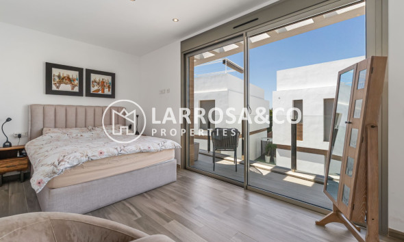 Resale - Detached House/Villa - Orihuela - Villamartín