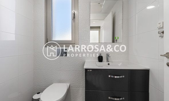 Resale - Detached House/Villa - Orihuela - Villamartín