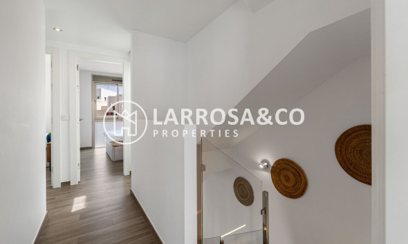 Resale - Detached House/Villa - Orihuela - Villamartín