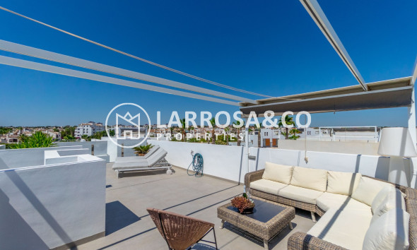 Resale - Detached House/Villa - Orihuela - Villamartín