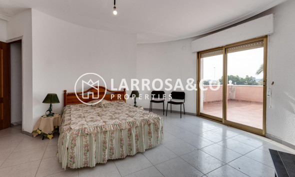 Reventa - Chalet - Torrevieja - San luis