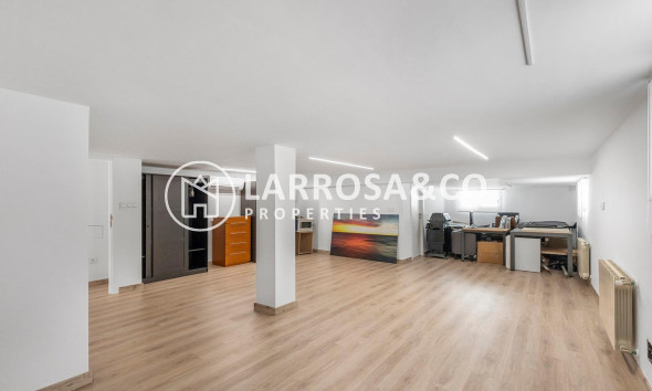 Resale - Detached House/Villa - Torrevieja - Aguas Nuevas